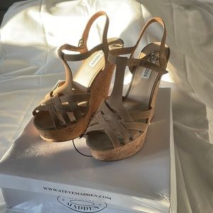 Steve Madden WILDNESS
TAUPE NU Size 8